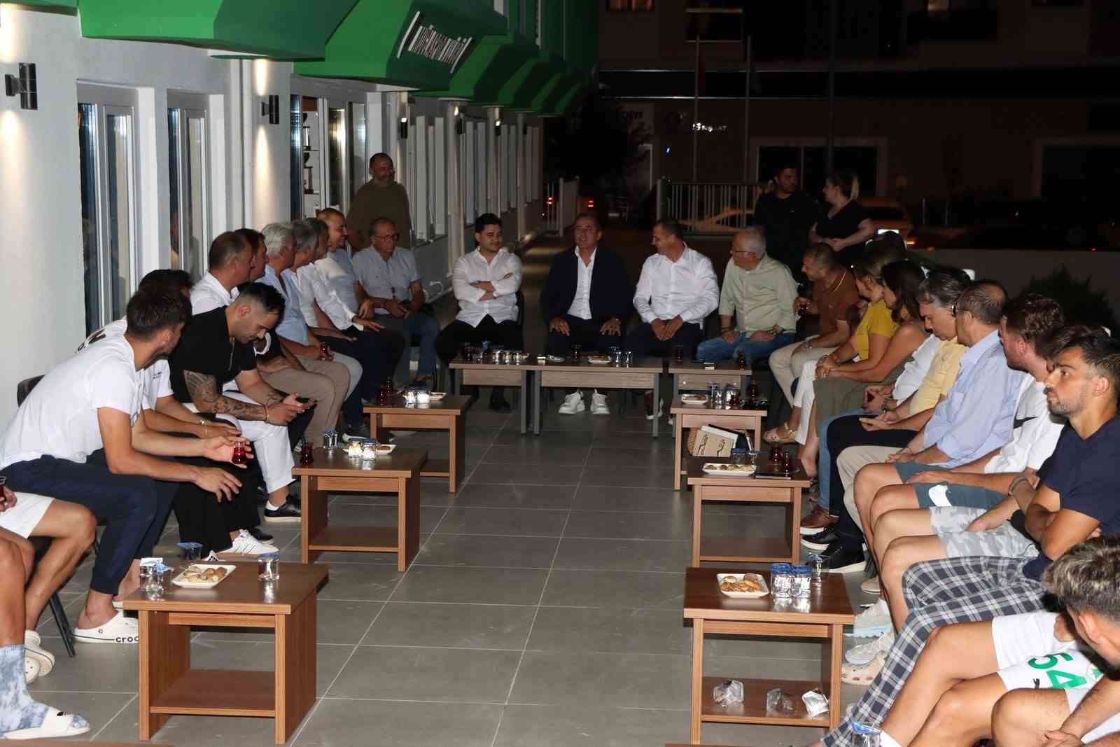 Muğlaspor yönetimi futbolcularla sezon öncesi buluştu