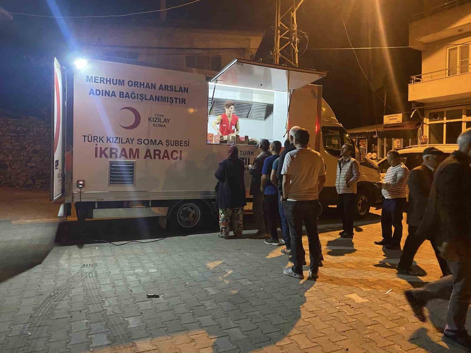 Türk Kızılay Manisa’dan deprem ve yangın bölgelerine destek