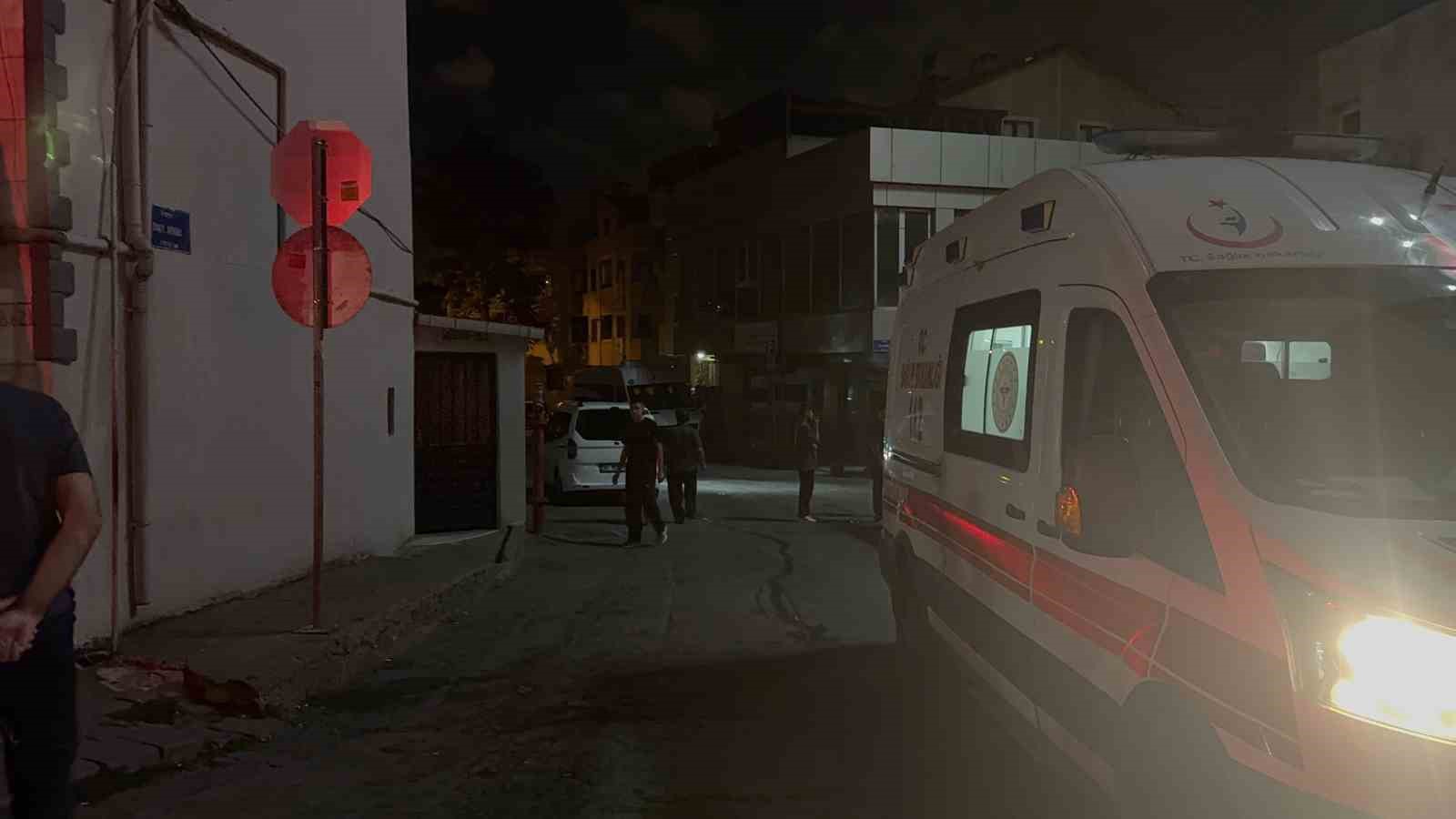 Gebze’de bıçaklı kavga: Yaralayan ve yaralı olay yerinden kaçtı