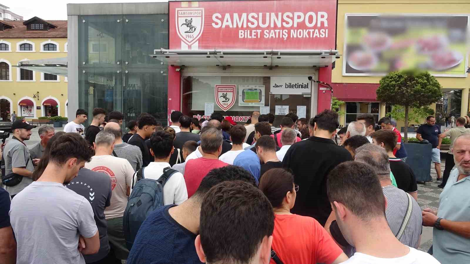 Samsunspor taraftarlarından Panathinaikos maçı biletlerine yoğun ilgi