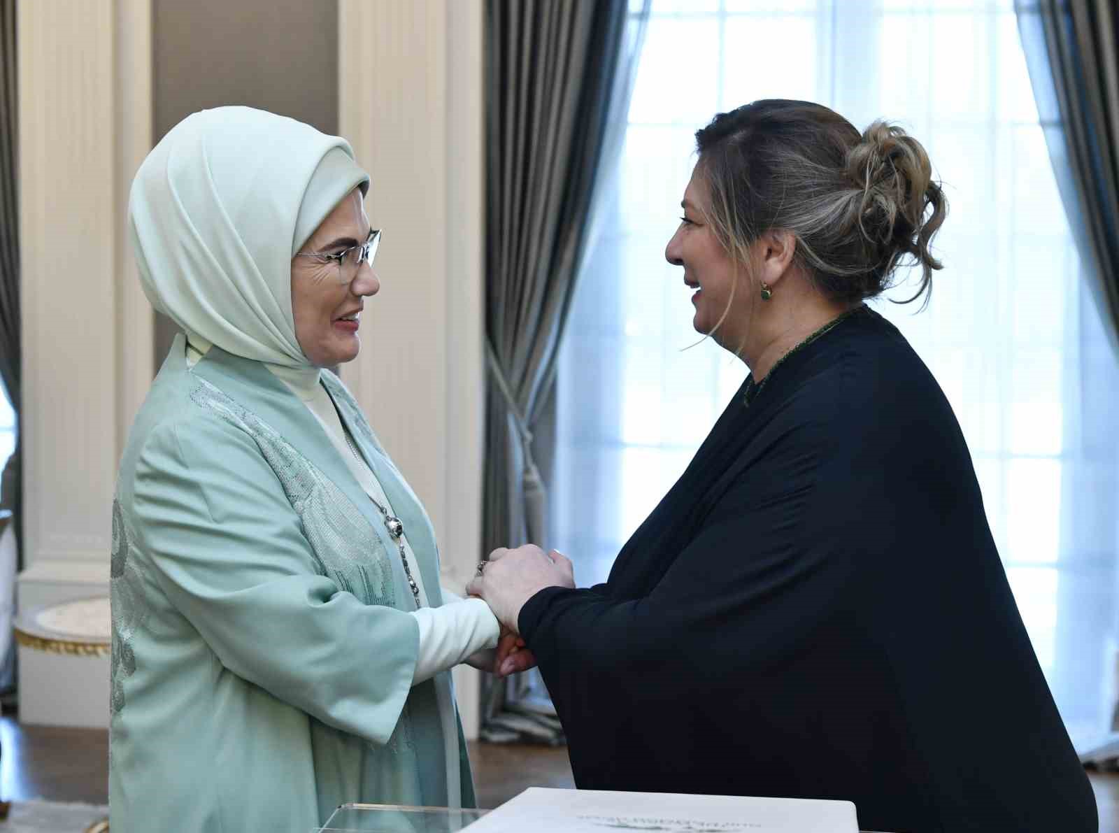 Emine Erdoğan, Gürcistan Cumhurbaşkanı Kavelashvili’nin eşiyle görüştü