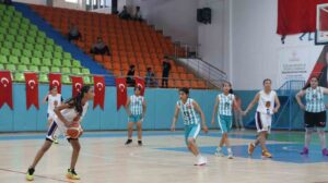 ANALİG basketbol yarı final heyecanı Elazığ’da başladı