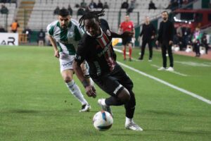 Konyaspor ile Gaziantep FK 13. randevuda