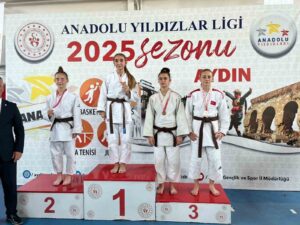 Düzce’nin Judocuları Türkiye üçüncüsü oldu