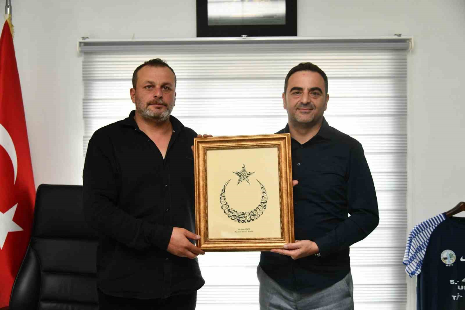 Başkan Özlü, şoförlerin sıkıntılarını yerinde dinledi
