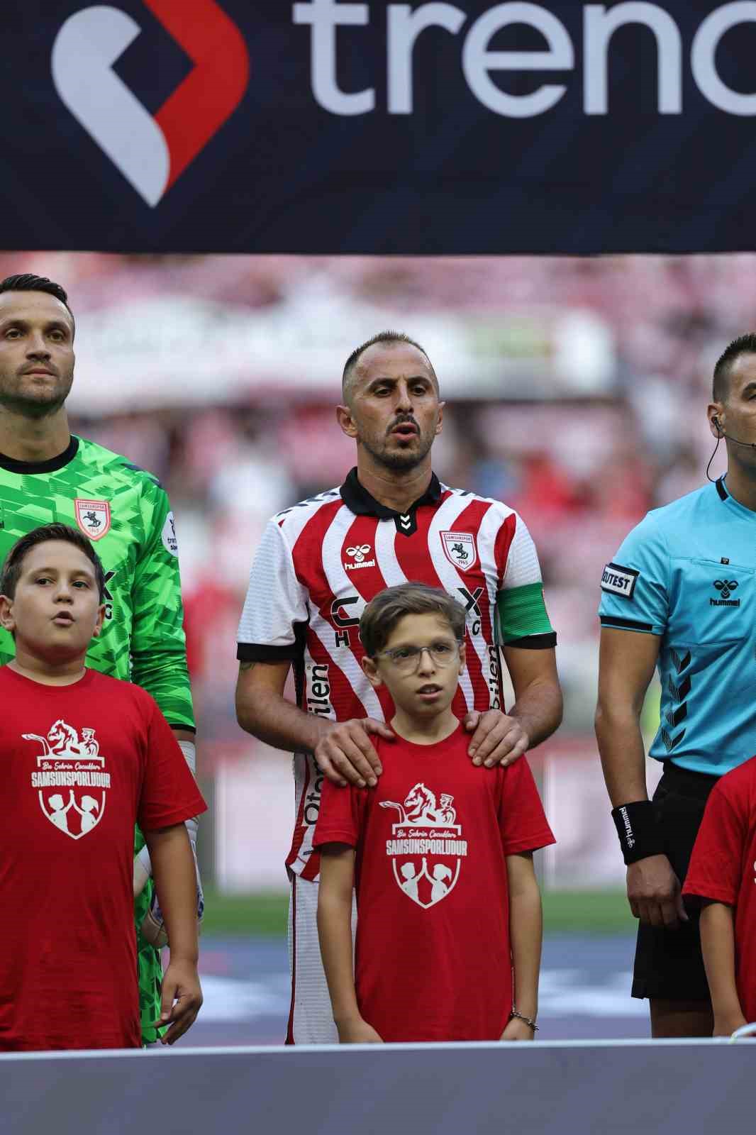 Trendyol Süper Lig: Samsunspor: 1 - Gençlerbirliği: 0 (İlk yarı)