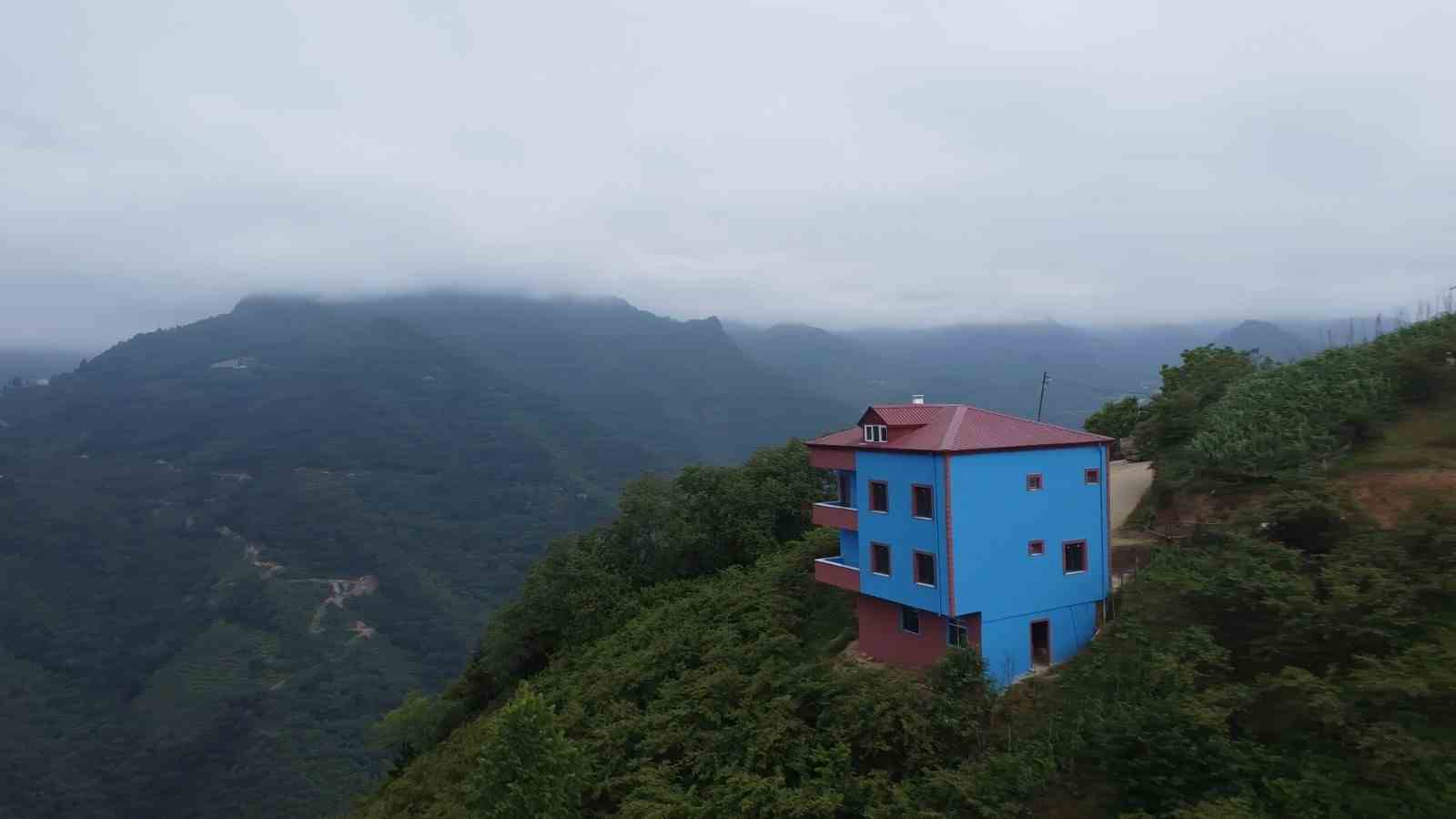 Trabzon’da bordo-mavi her yerde