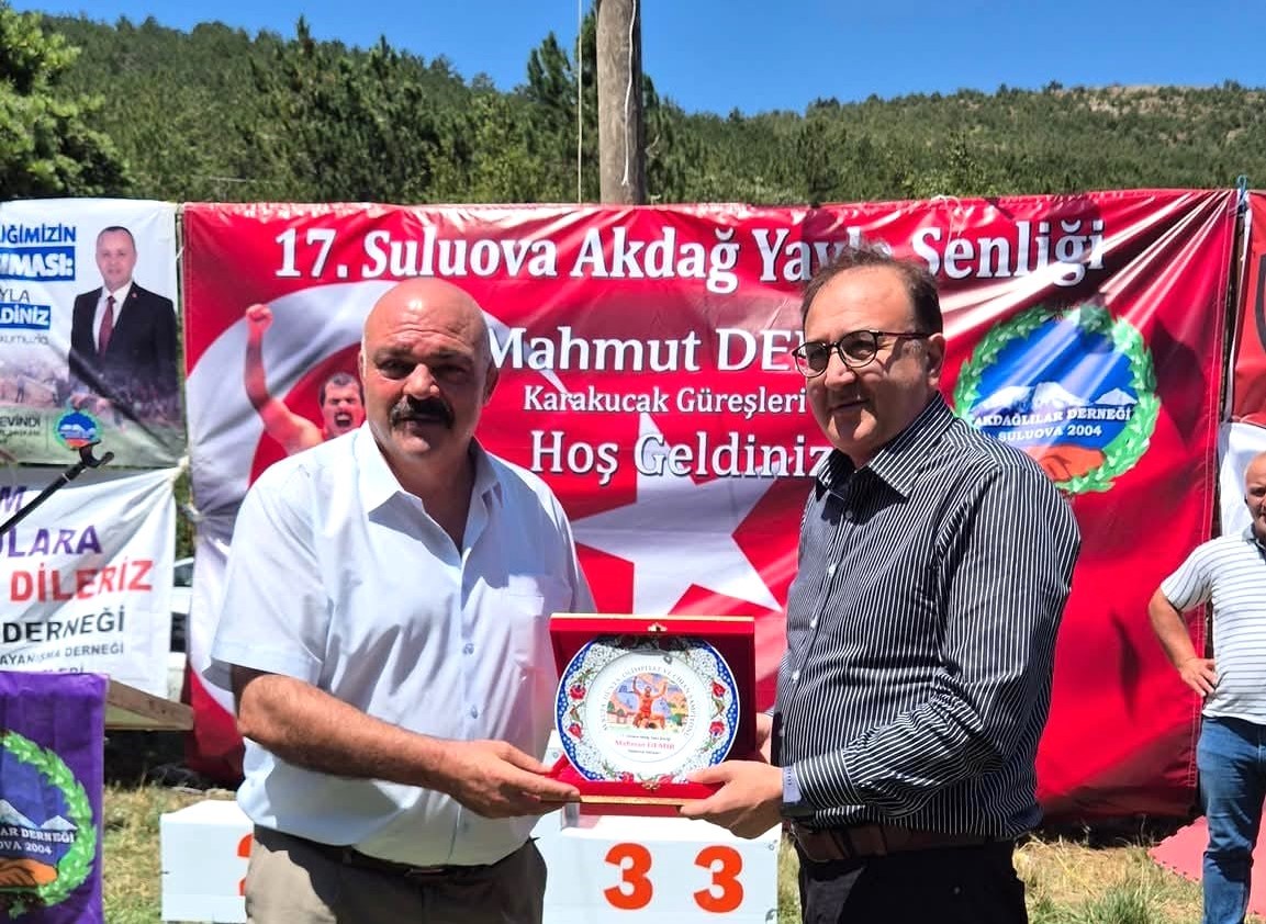 Mahmut Demir’in memleketine ‘şampiyona’ jesti