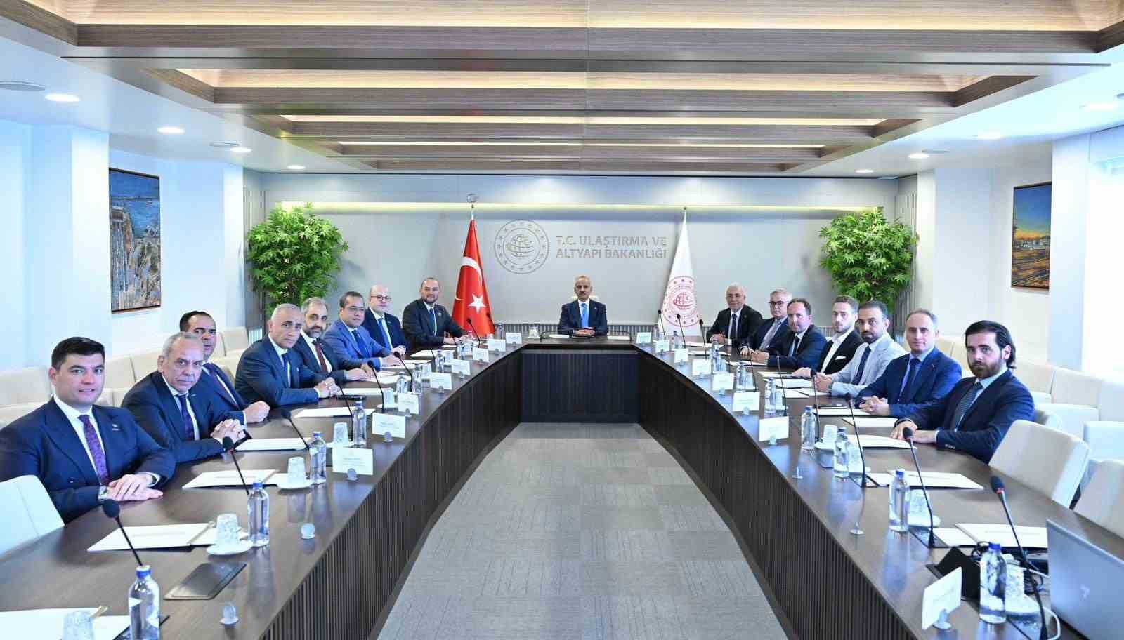 MÜSİAD Malatya heyetinden ulaştırma ve sağlık bakanlıklarına ziyaret