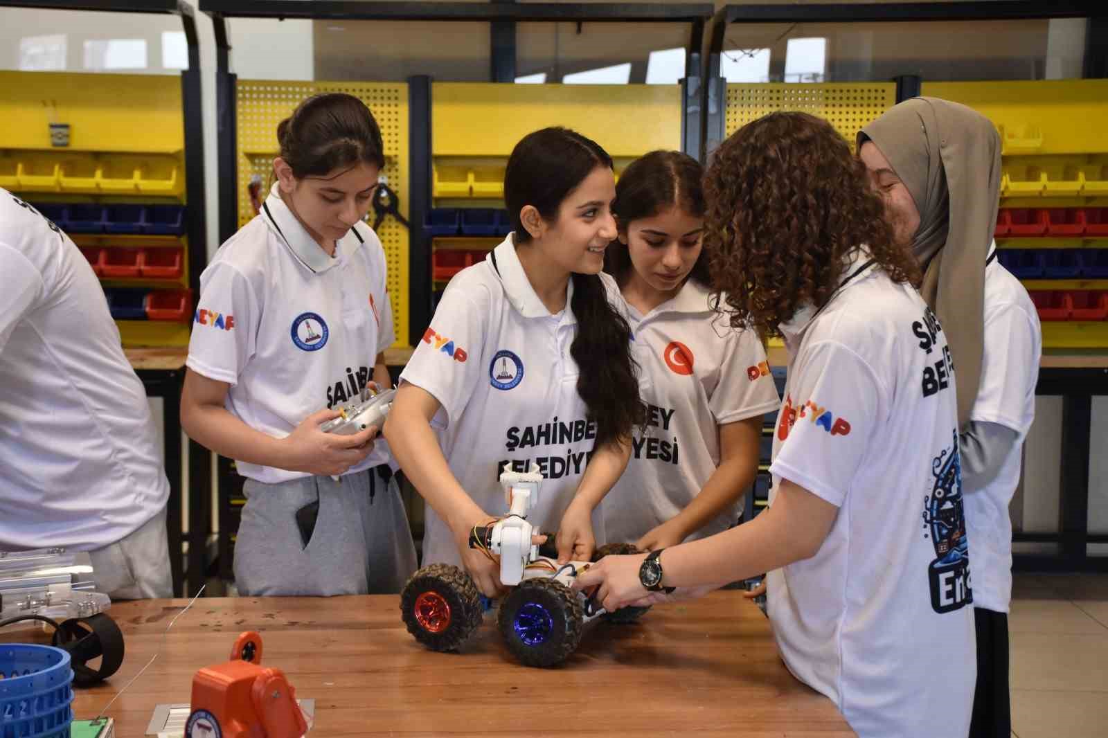 Şahinbey Belediyesi destekli takımlar TEKNOFEST finallerinde