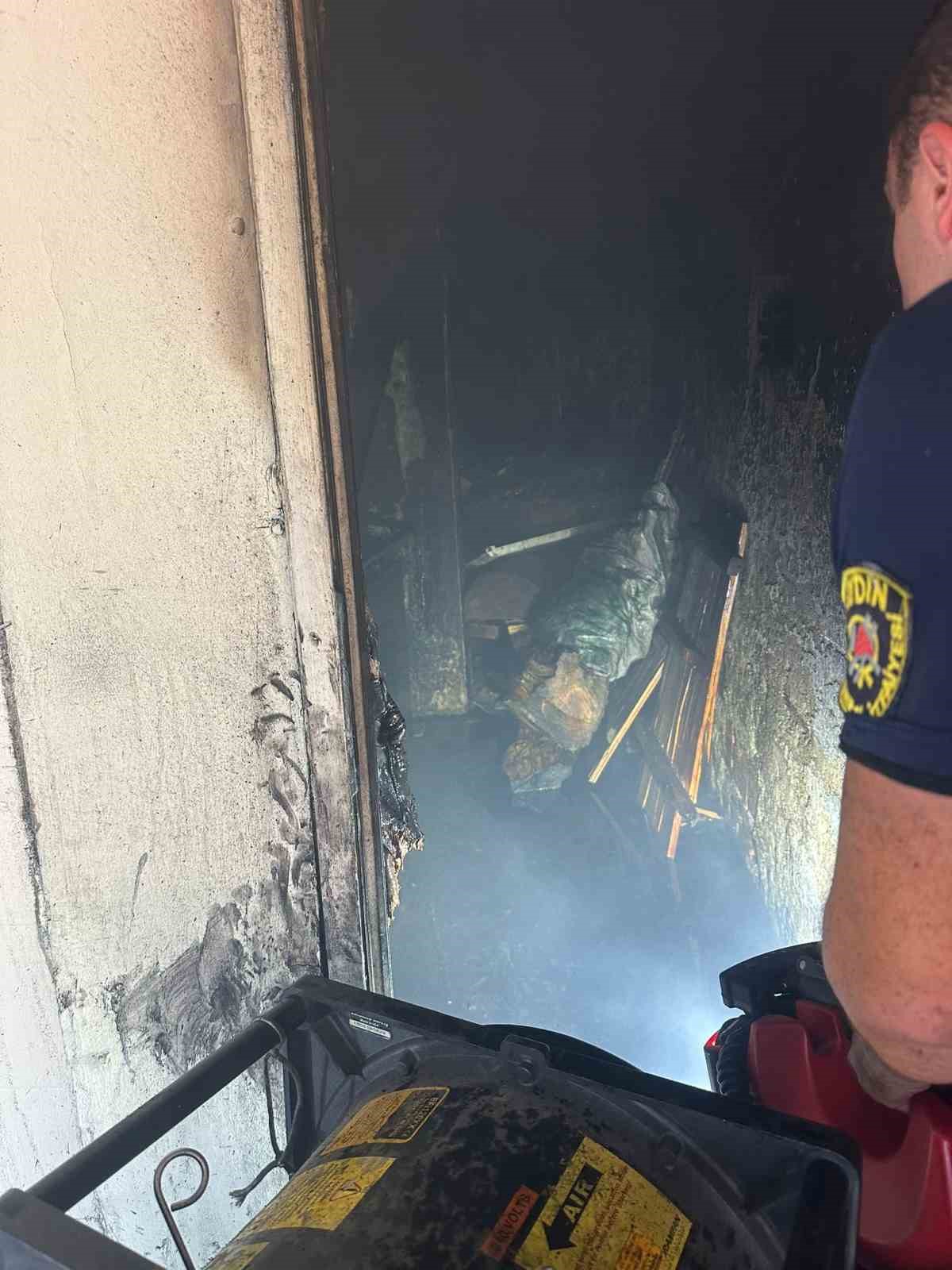 Nazilli’deki ekmek fırınında çıkan yangın panikletti