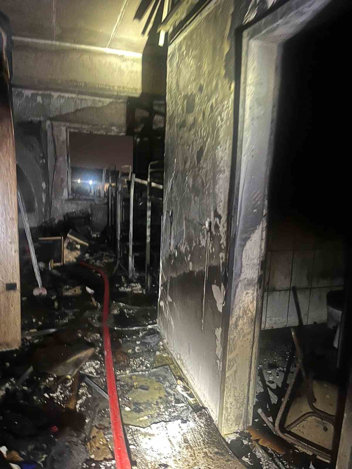 Bursa’da öğrenci yurdunda çıkan yangın söndürüldü