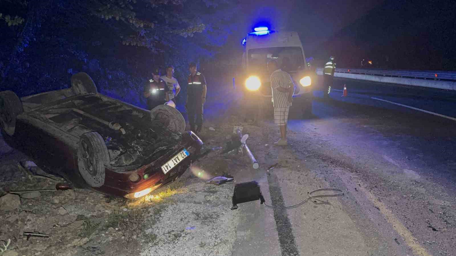 Takla atan otomobilde kalbi duran sürücüyü sağlık ekipleri kurtardı
