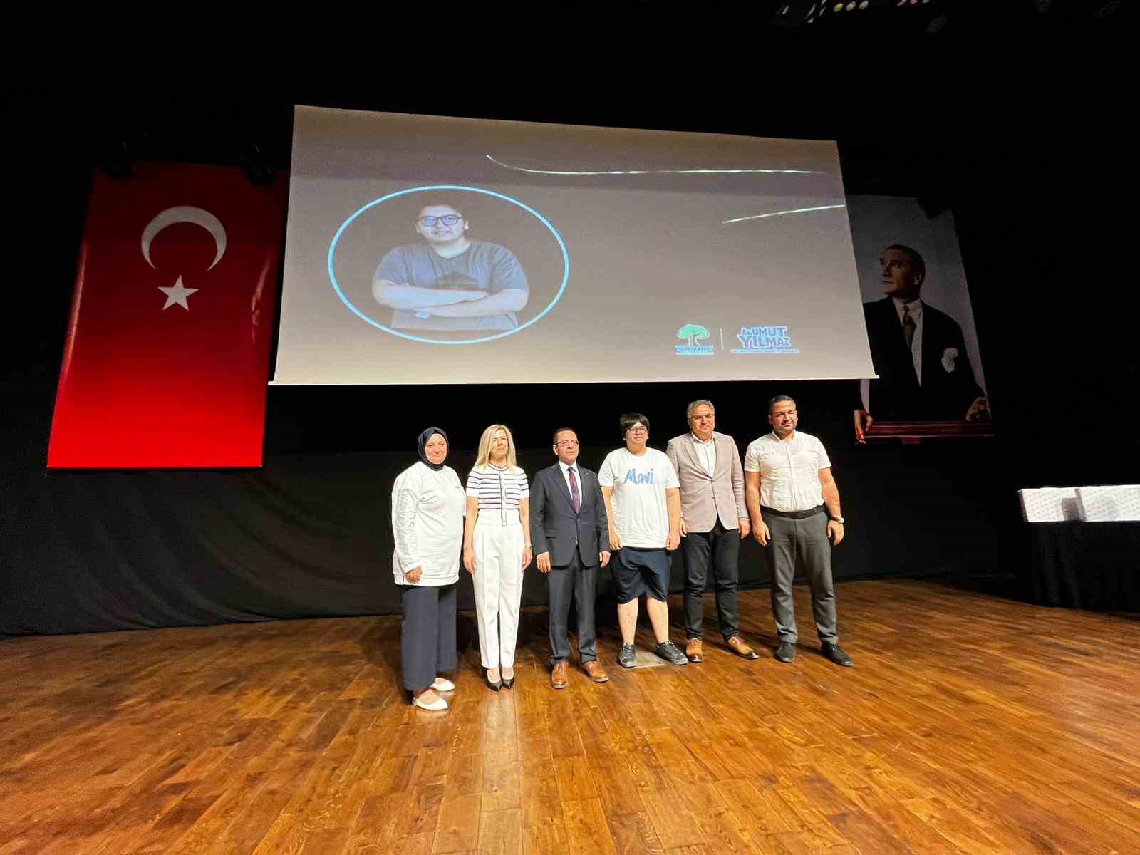 Şehitkamil’in Türkiye birincilerine dizüstü bilgisayar