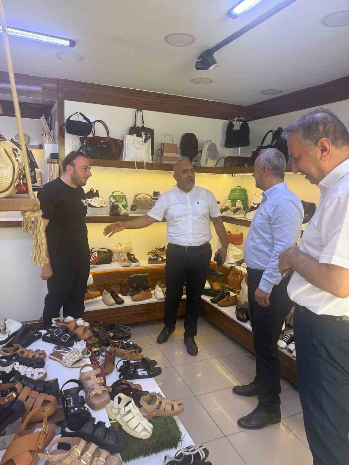 Elazığ esnafından evlenecek çiftlere indirim