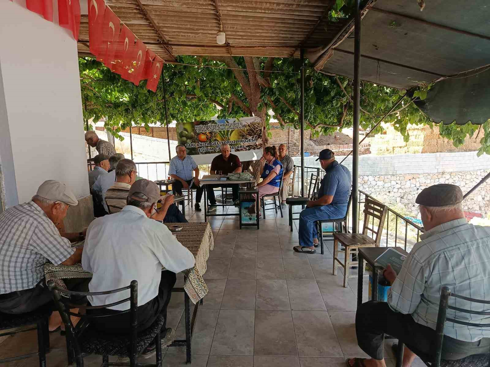 Büyükşehir ‘Tarlanıza Geliyoruz’ projesiyle Milaslı üreticilerin yanında