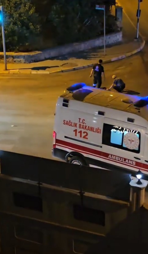 Isparta’da ambulans şoföründen yaşlı pazarcıya yürekleri ısıtan yardım