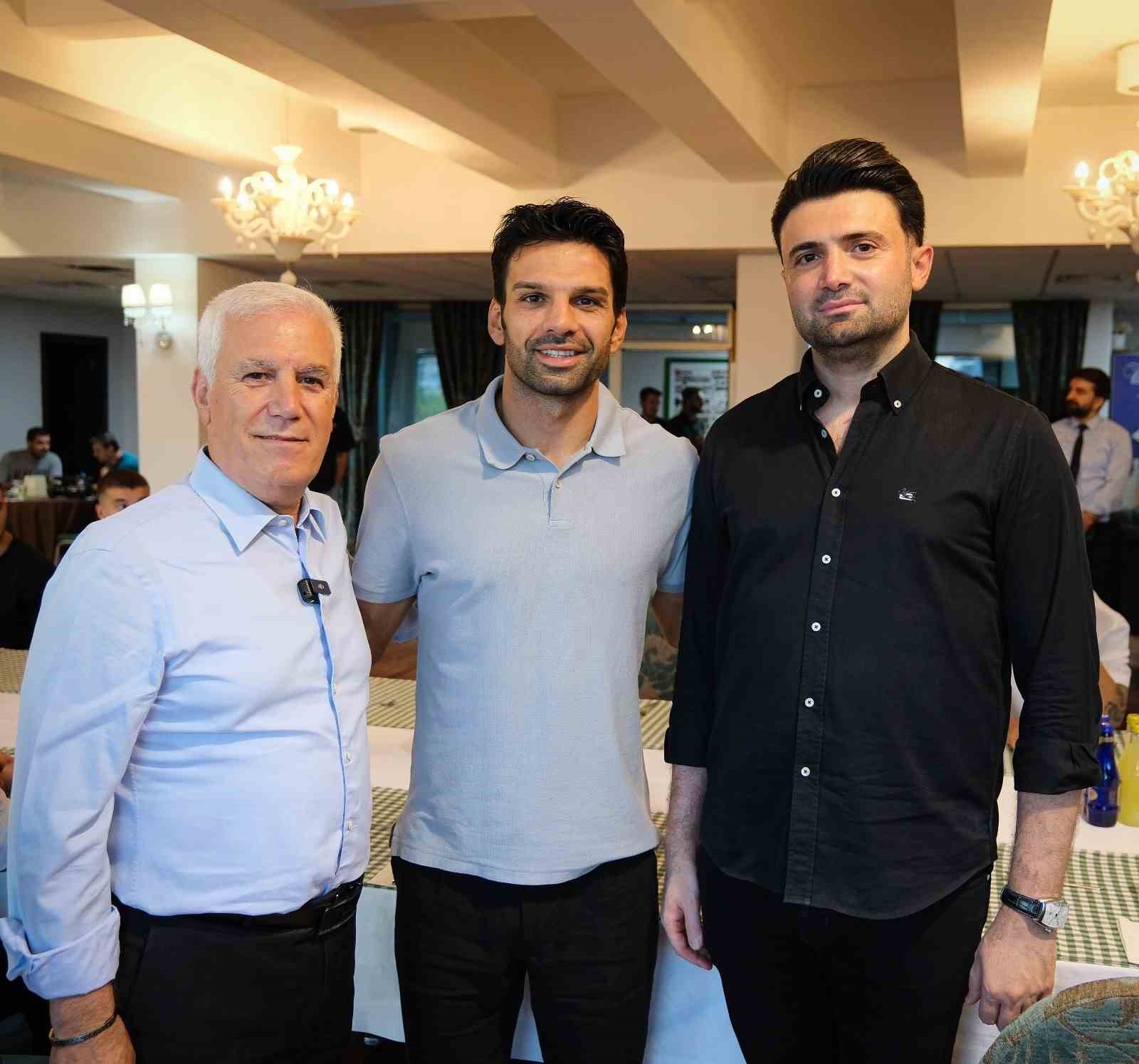 Büyükşehir Belediye Başkanı Mustafa Bozbey’den Bursaspor’a ziyaret