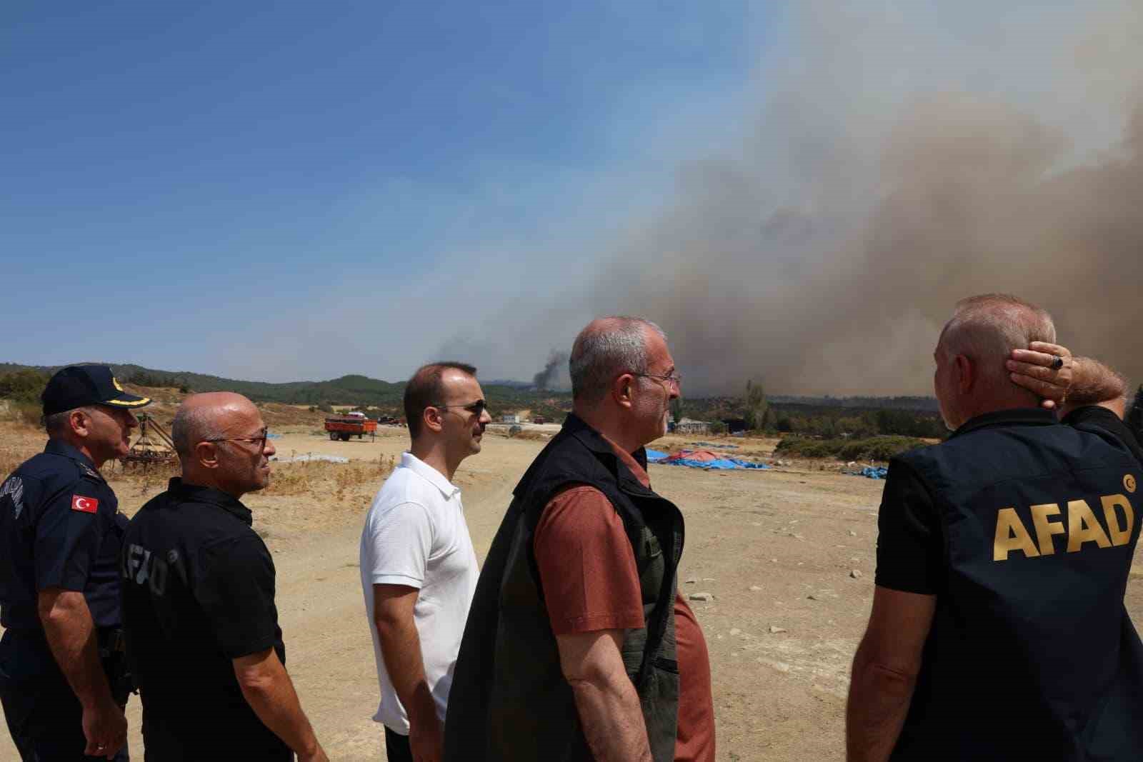 Afetlere Müdahale Genel Müdürü Ergin, tedbiren tahliye edilen köylerde incelemelerde bulundu