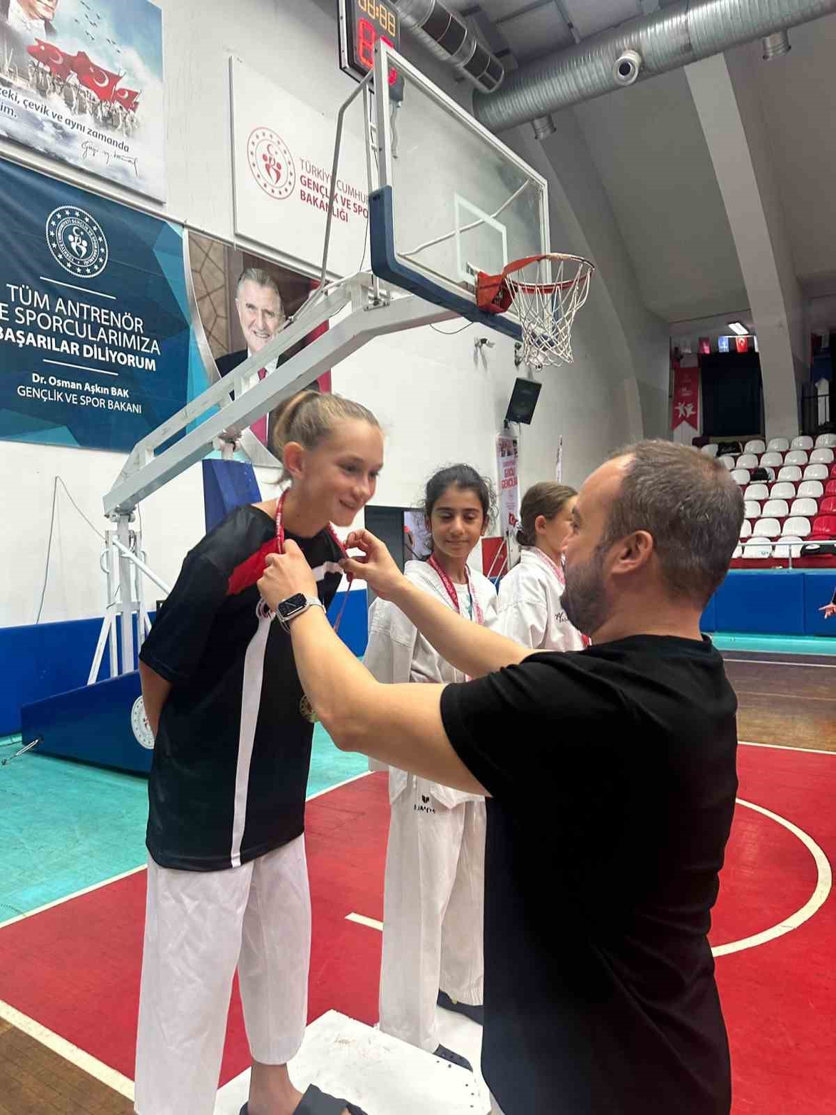 Aydın’da Minikler Taekwondo Şampiyonası İl Seçmeleri gerçekleştirildi