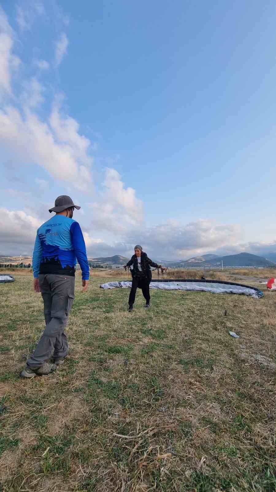 OKA Desteğiyle Bafra’da alternatif turizm güçleniyor: Yeni yamaç paraşütü pilotları yetişti