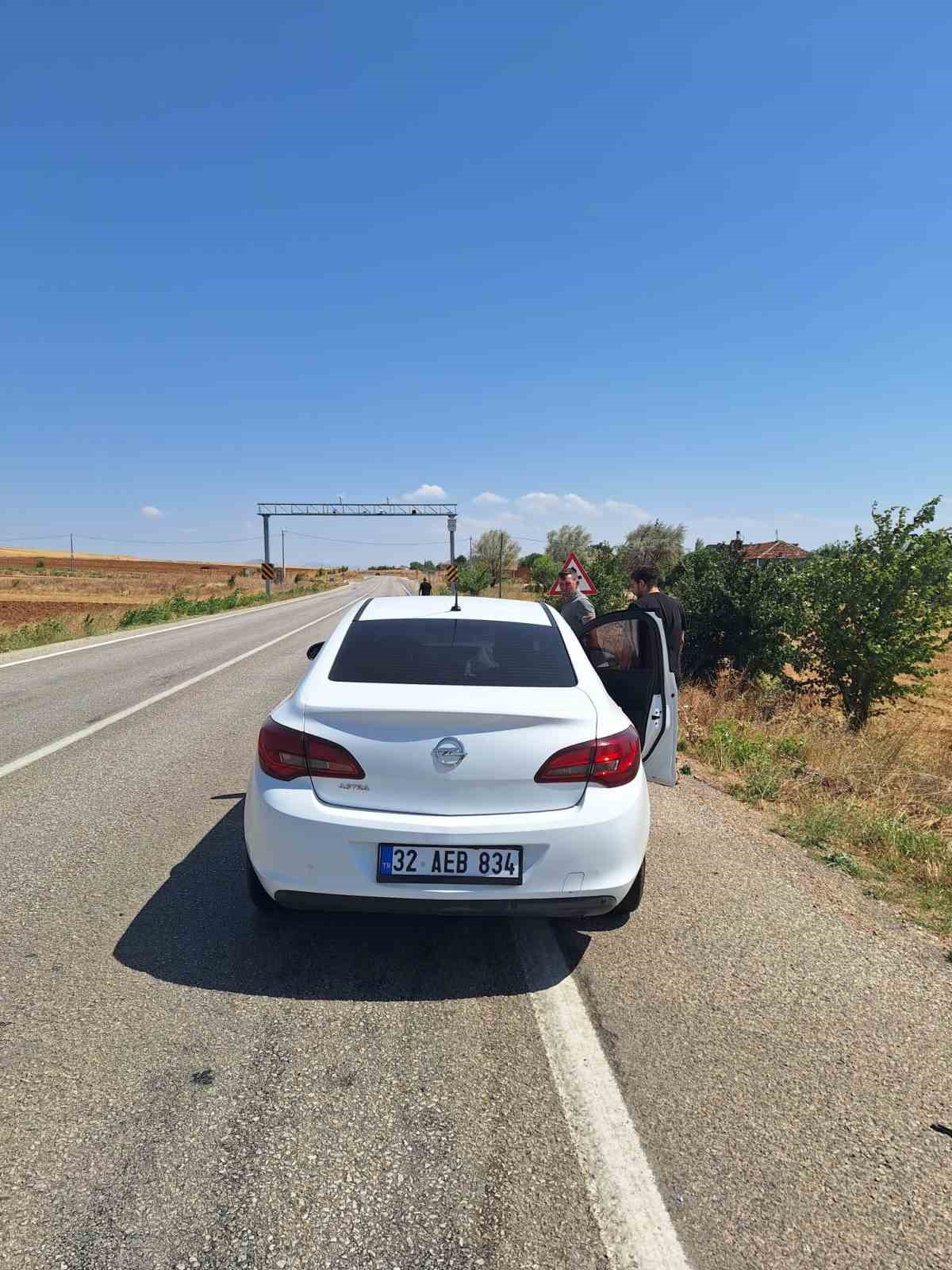 Otomobil ile üç tekerlekli motosiklet çarpıştı: 1 yaralı