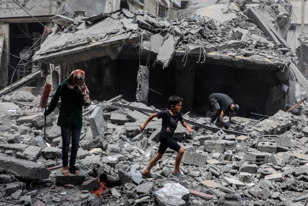 Gazze’de can kaybı 61 bin 430’a yükseldi