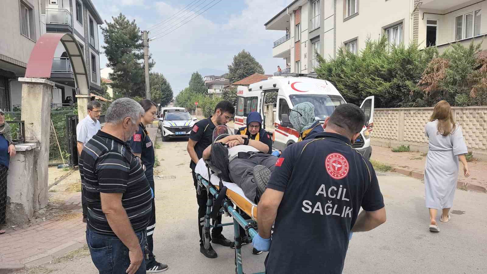Ticari araca çarpan motosiklet sürücüsü yaralandı