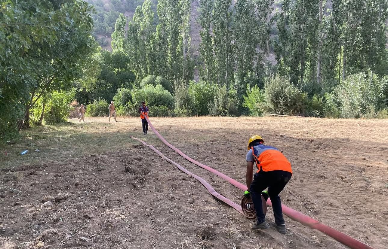Hakkari’de orman yangını