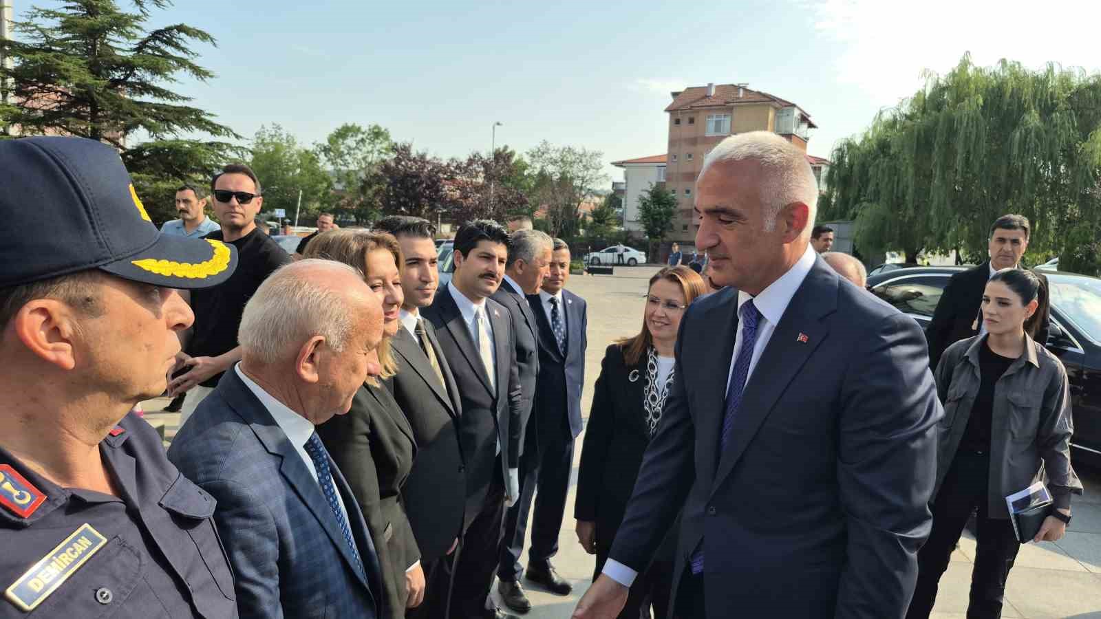 Bakan Ersoy, Bartın’da