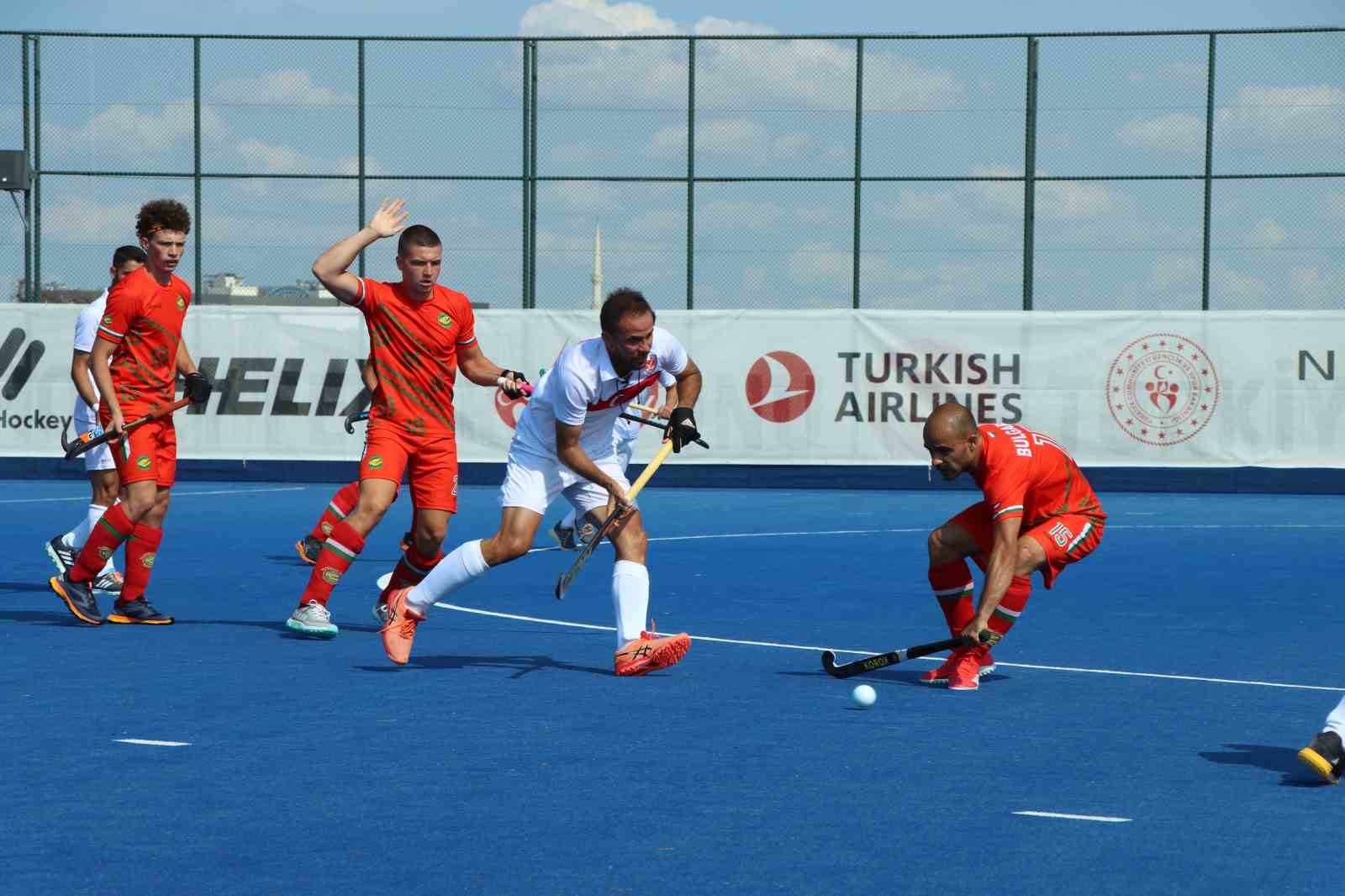 Kırklareli’nde Hokey Avrupa Şampiyonası nefes kesiyor