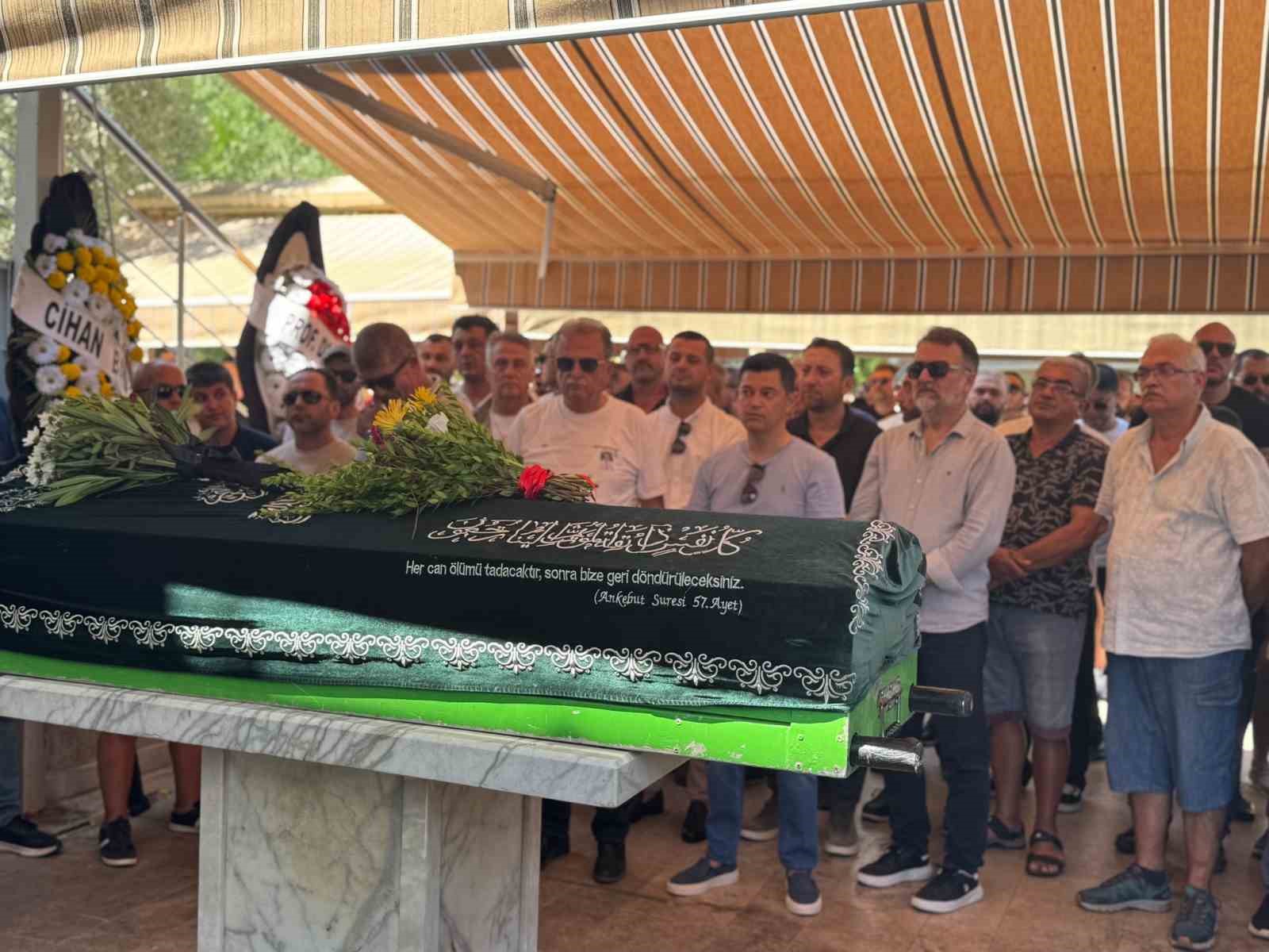 Marmaris’te motosiklet kazasında hayatını kaybeden Arda Kara toprağa verildi