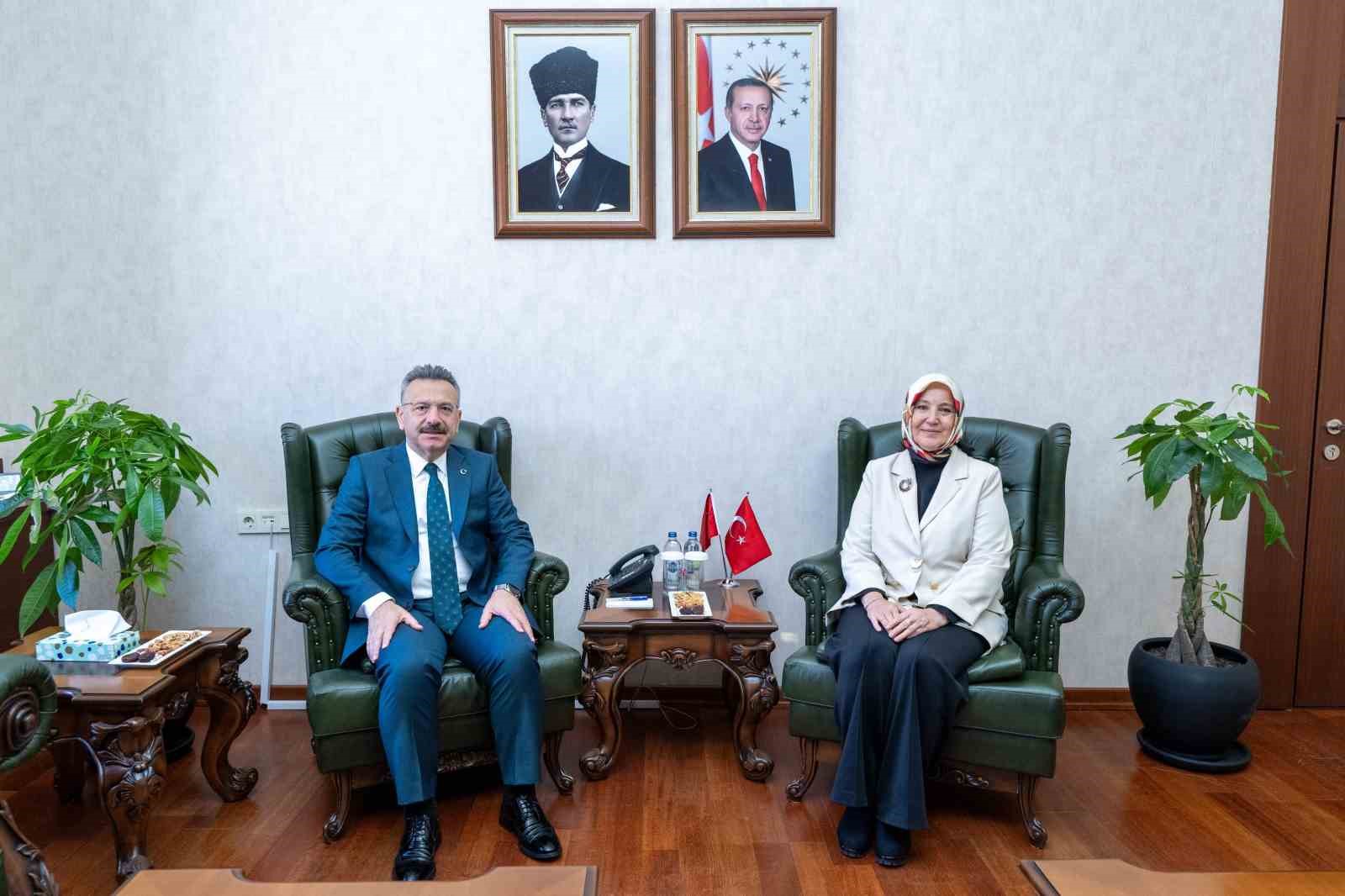 Bakan Yardımcısı Yenigün ile Vali Aksoy sosyal hizmet faaliyetlerini değerlendirdi