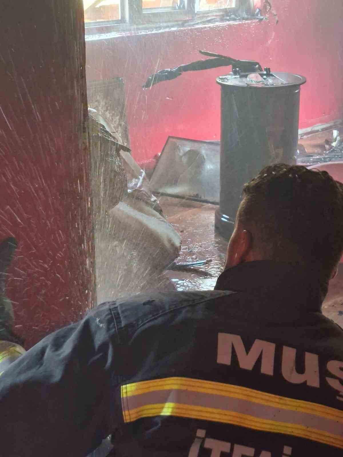 Muş’ta ev yangını