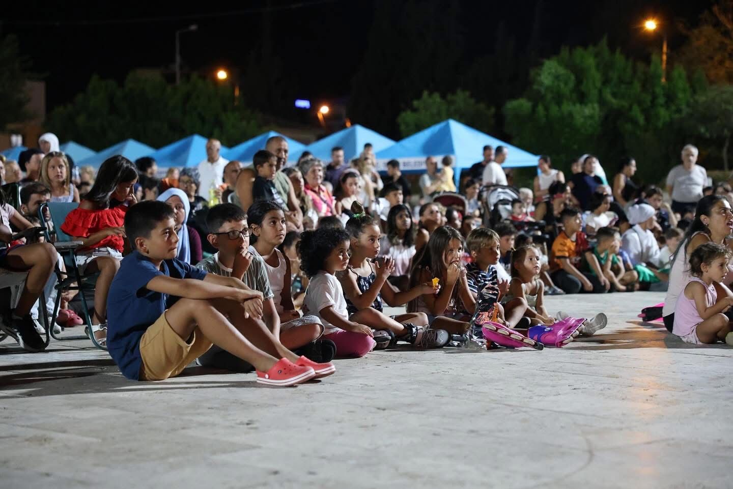 Didim’de açık hava sinema keyfi