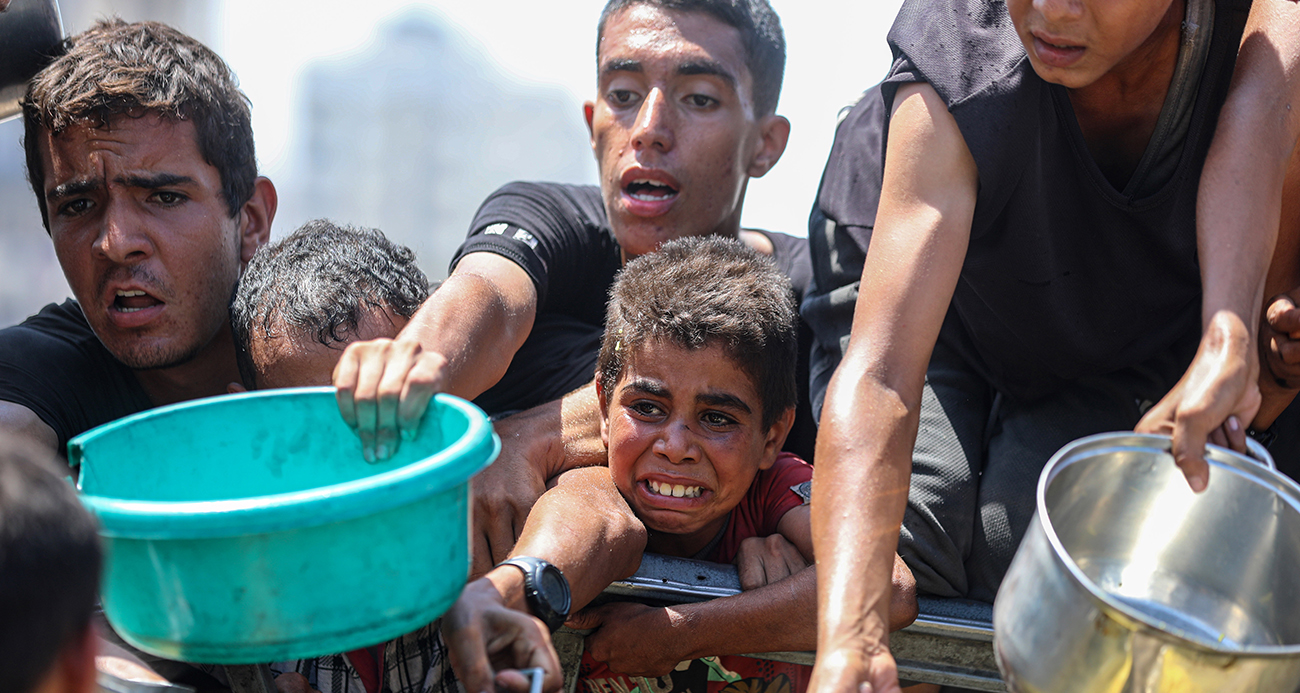 İsrail, Gazze’de hastaneyi vurdu: 15 ölü