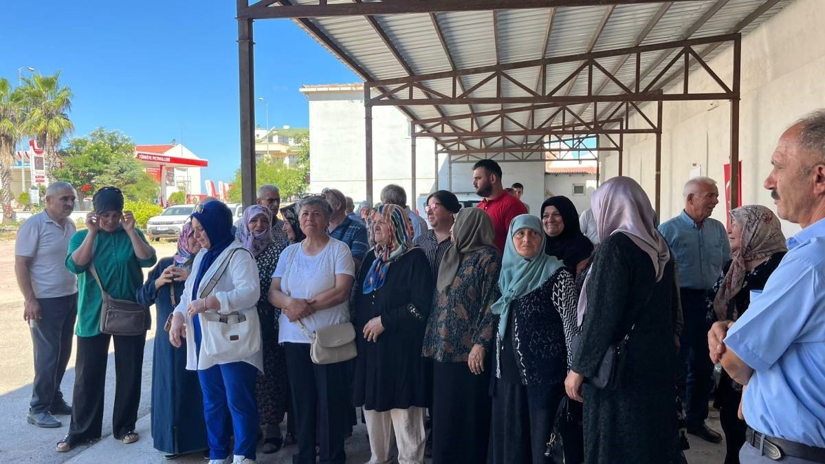 Sinop’ta çiftçilere 16 ton sera naylonu desteği