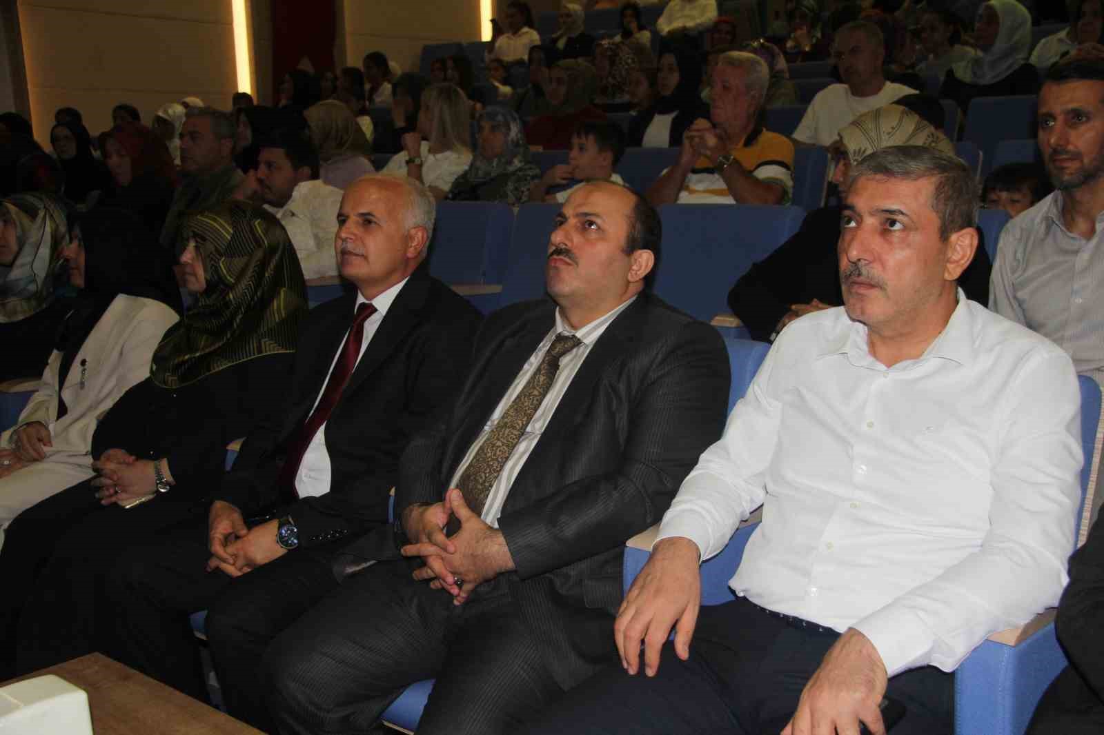 Gaziantep’te yaz Kur’an Kursu ve okulu kapanış programı düzenlendi