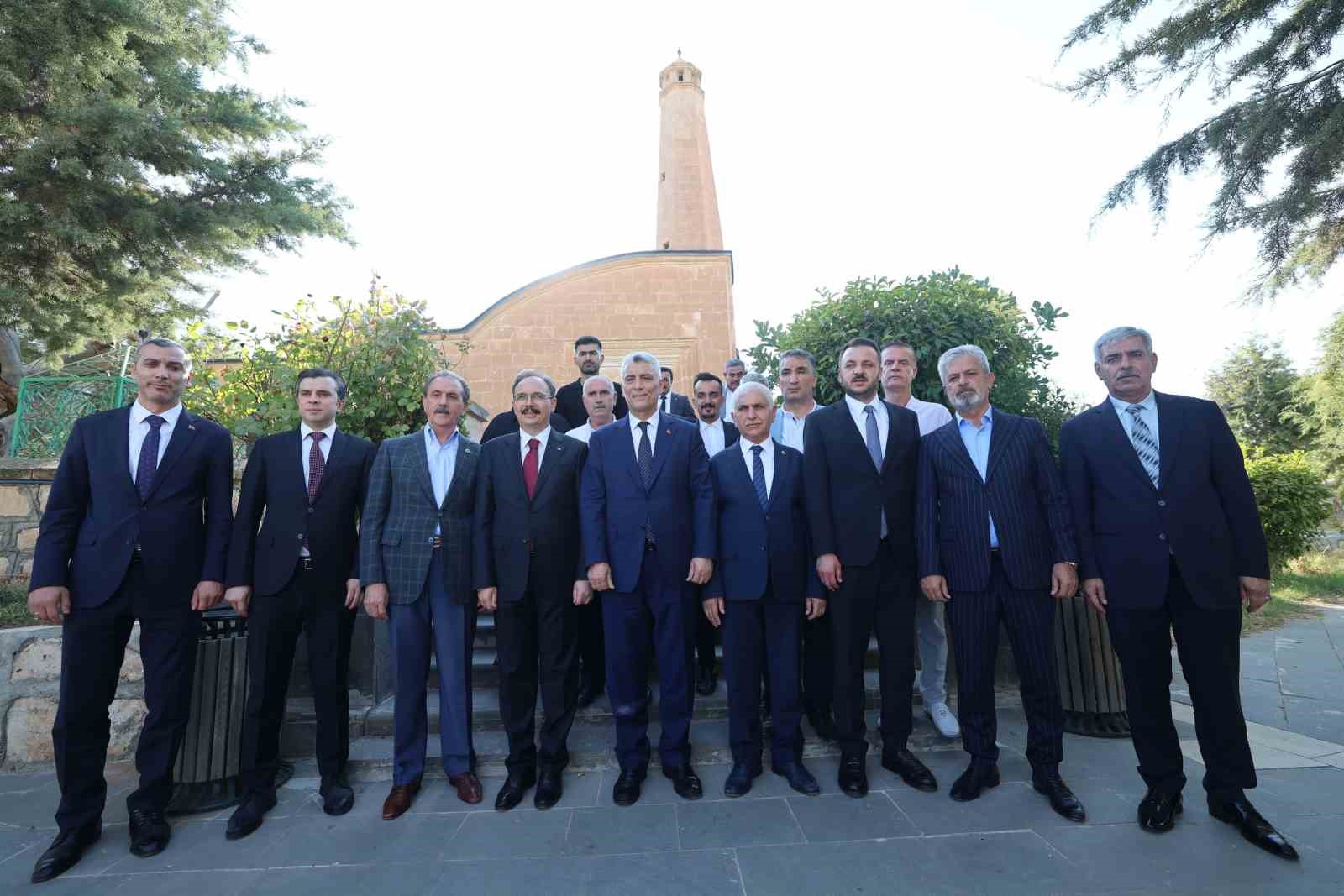 Ticaret Bakanı Bolat, Siirt’te bir dizi ziyarette bulundu