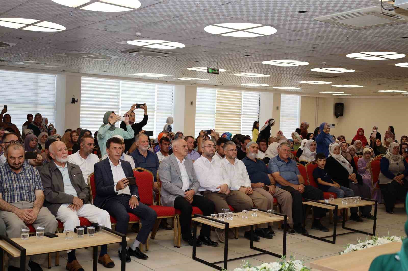 Yahyalı’da 12 hafız için gurur günü