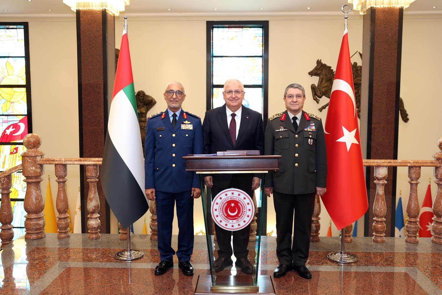 Bakan Güler, Birleşik Arap Emirlikleri Genelkurmay Başkanı İssa Saif Mohammed’i kabul etti