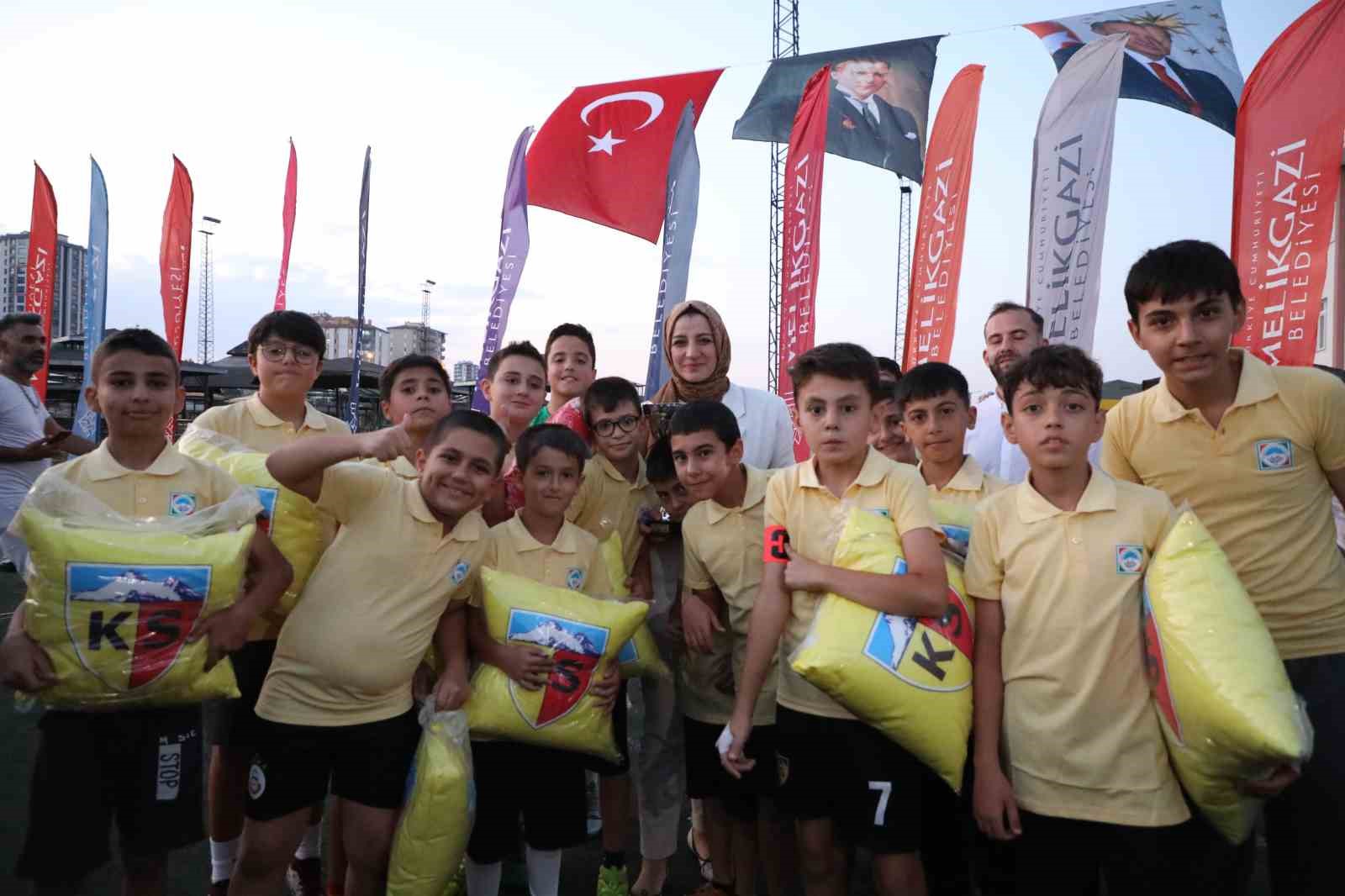 Melikgazi Belediyesi Tesisler Arası Futbol Turnuvası’nın şampiyonu belli oldu