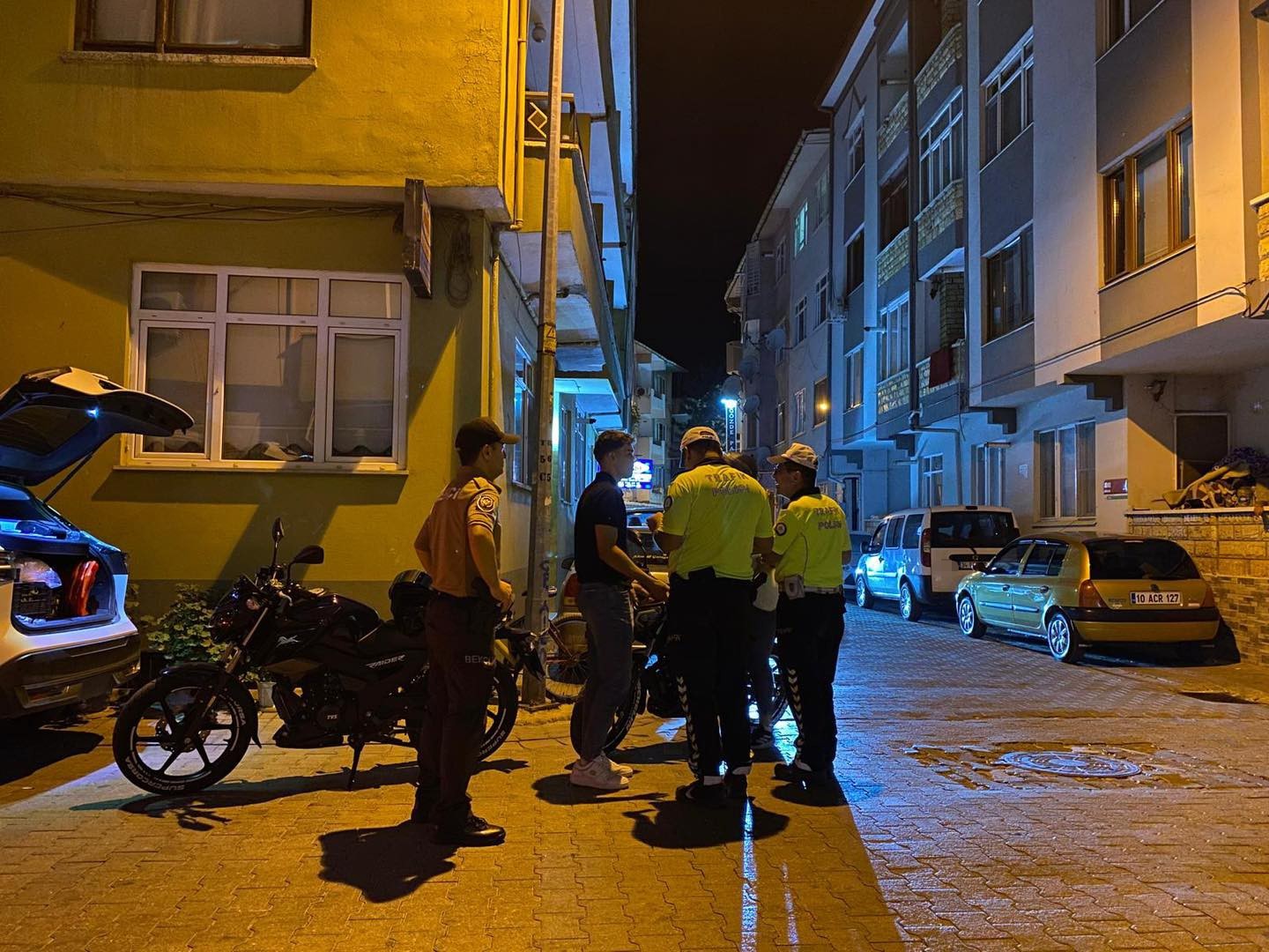 Gönen’de gece denetimleri aralıksız sürüyor