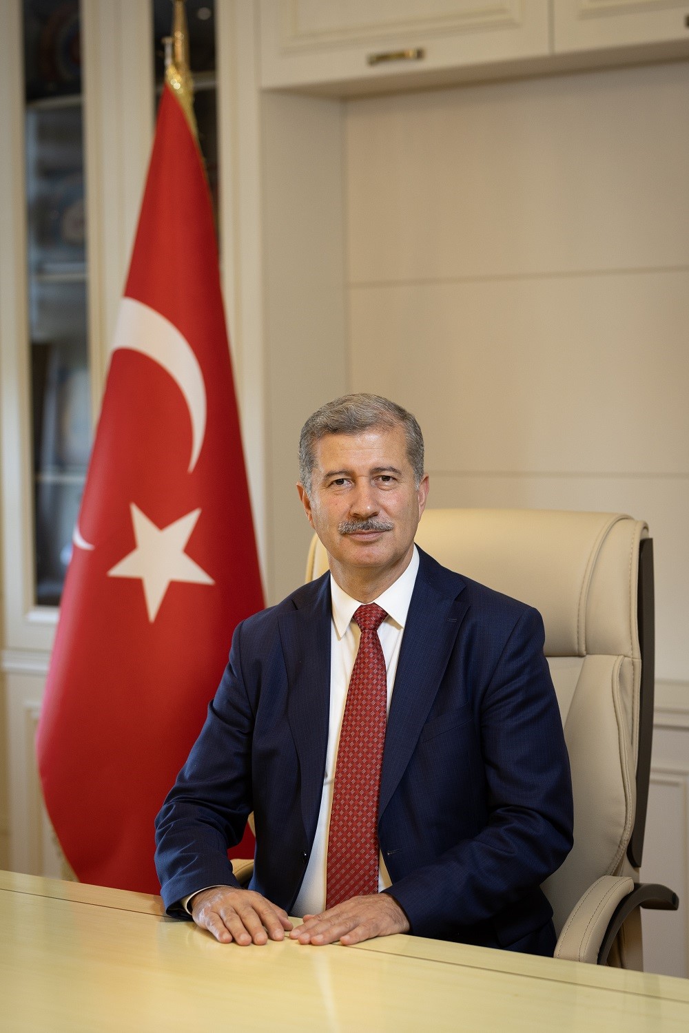 AİÇÜ Kütüphanesi 100 bin basılı ve 100 bin elektronik kaynağa ulaştı