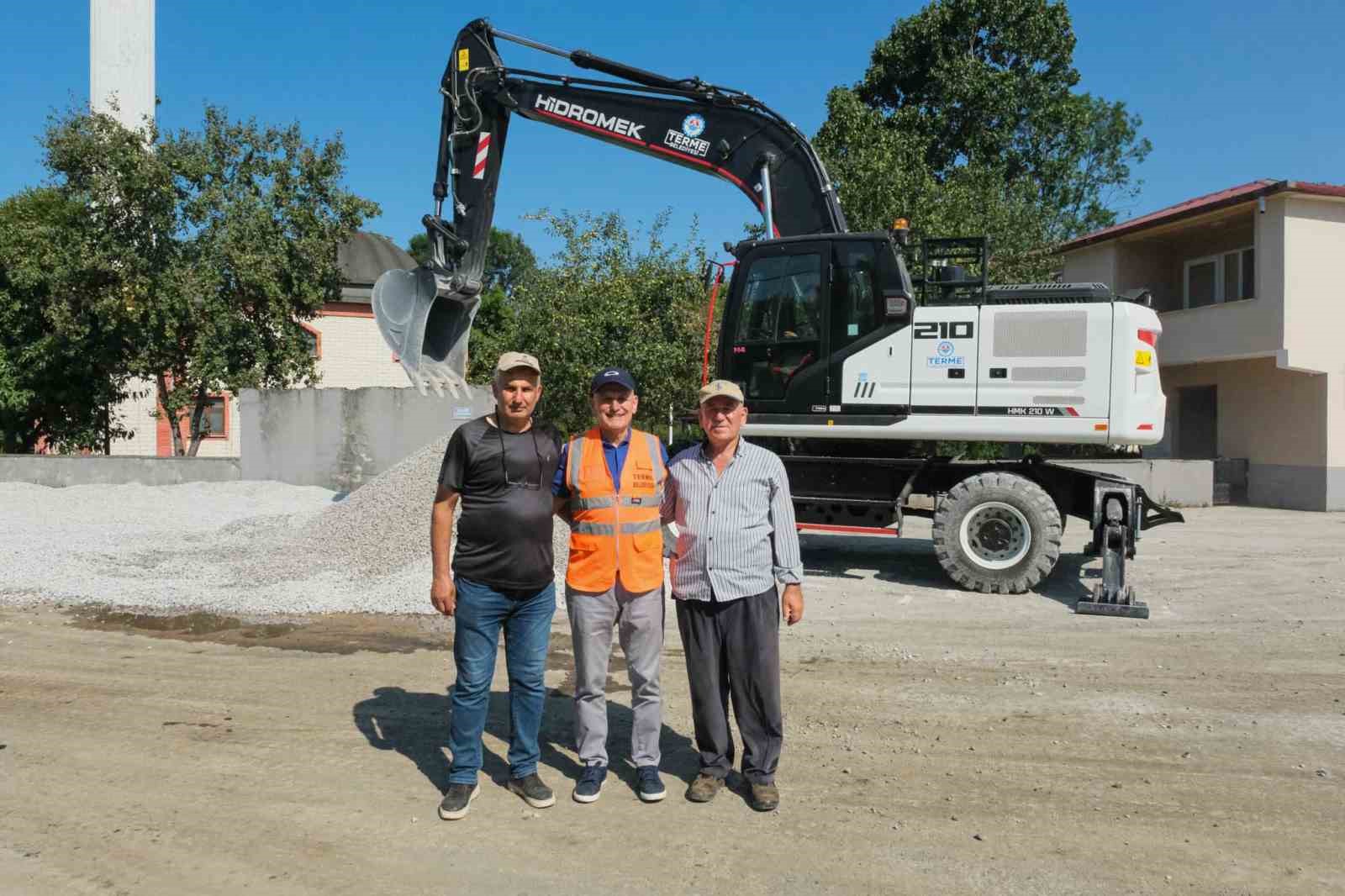 Terme Belediyesi’ne 10 milyonluk ekskavatör