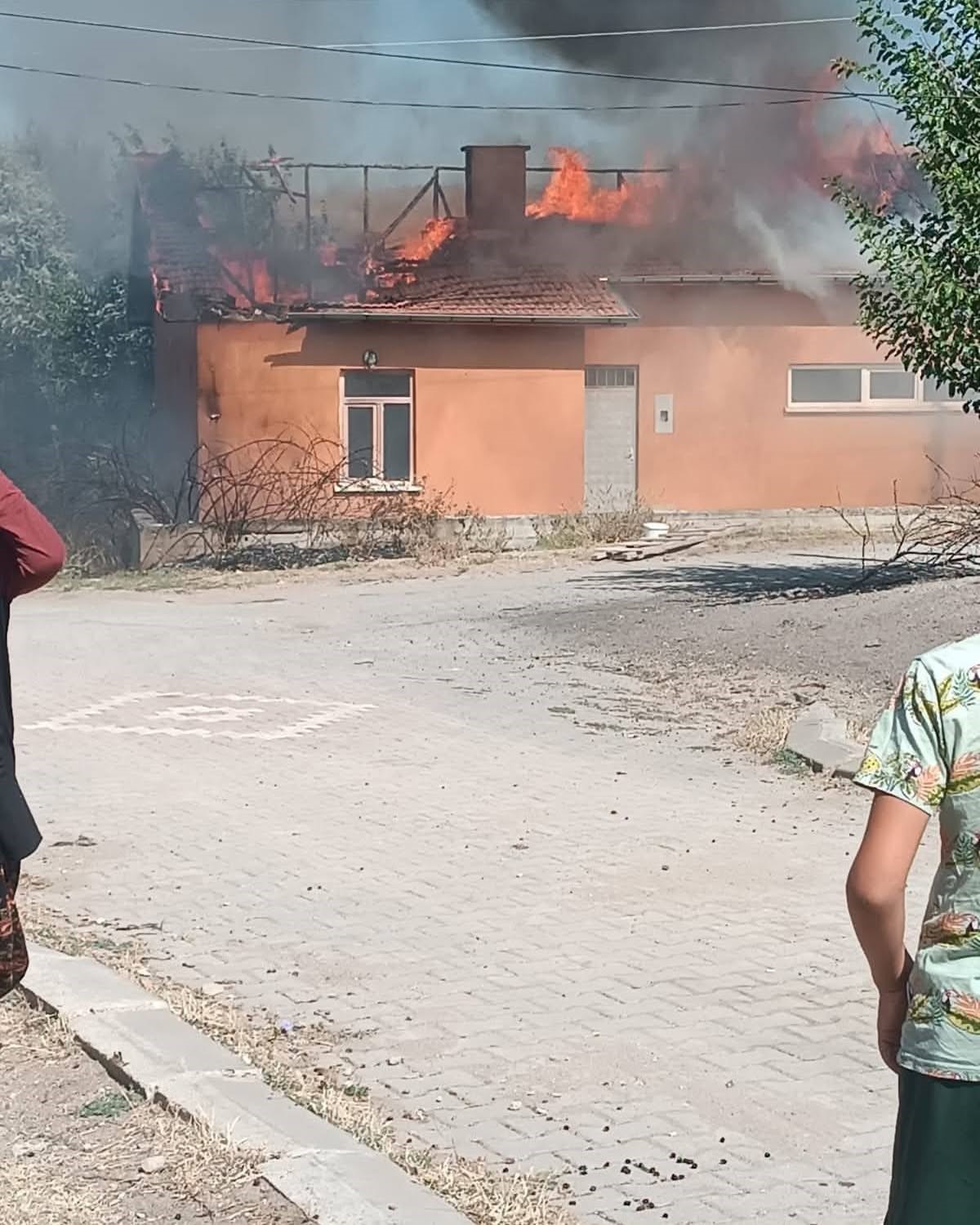 Ankara’da süt toplama deposunda yangın