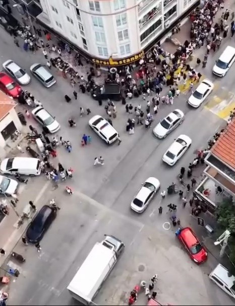 İndirim değil, eziyet kuyruğu