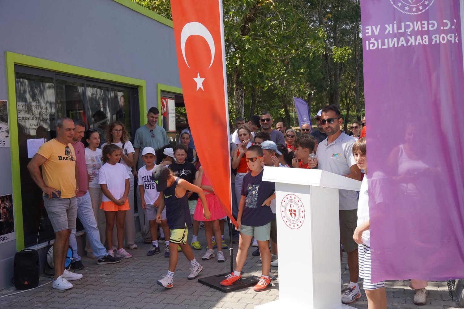 Çaycuma’da minik tenisçiler kupa için yarıştı