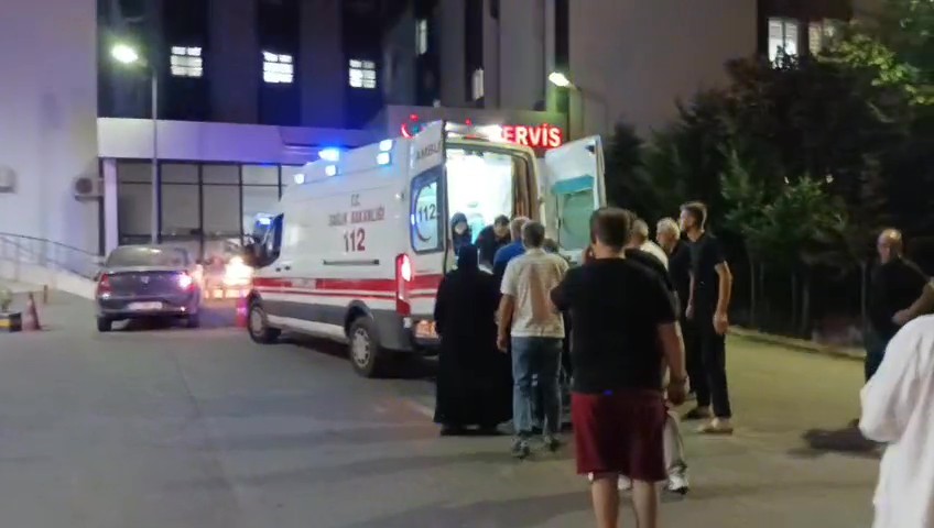 Devrilen traktörün sürücüsü hayatını kaybetti