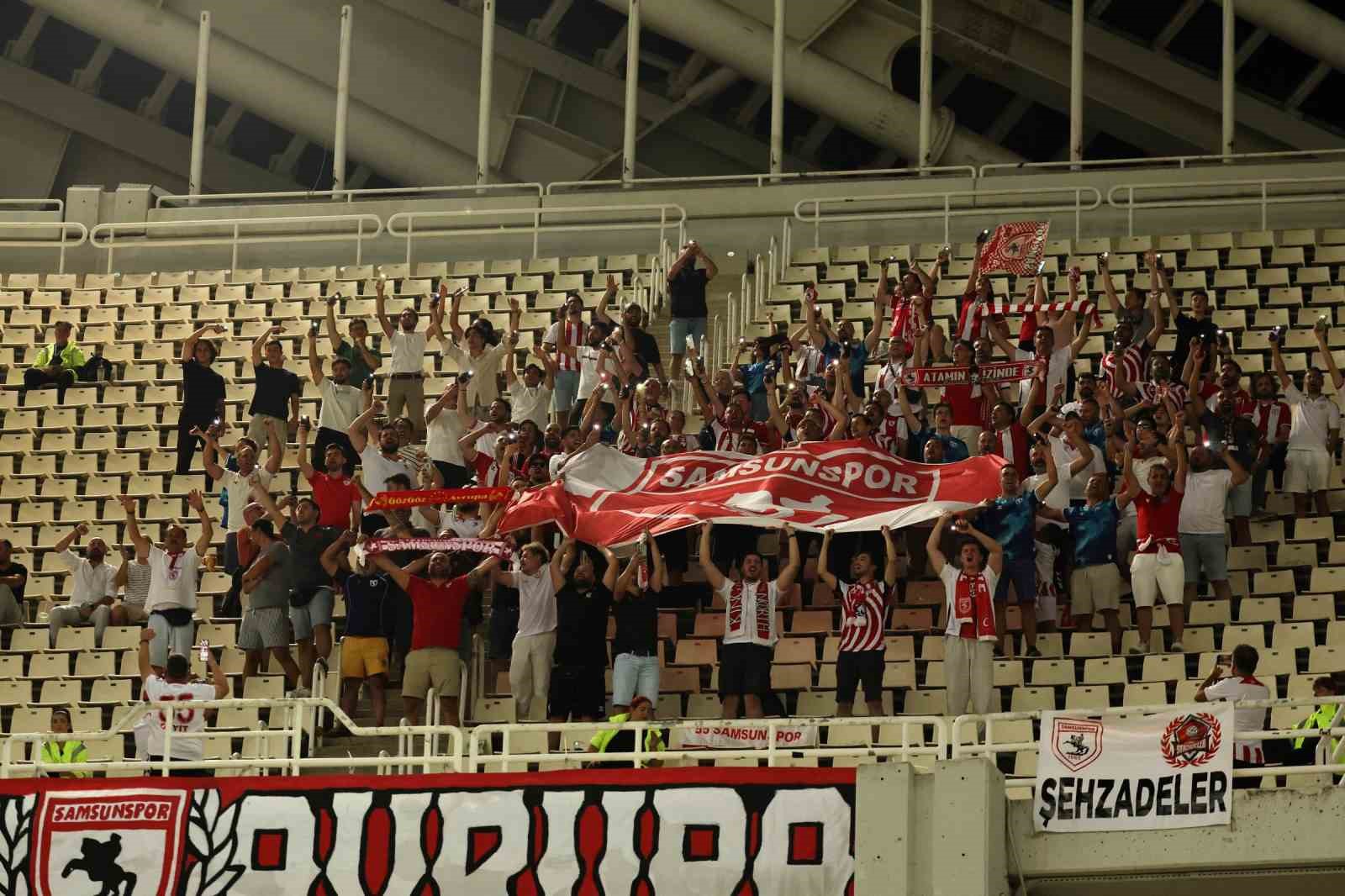 UEFA Avrupa Ligi: Panathinaikos: 2 - Samsunspor: 1 (Maç sonucu)